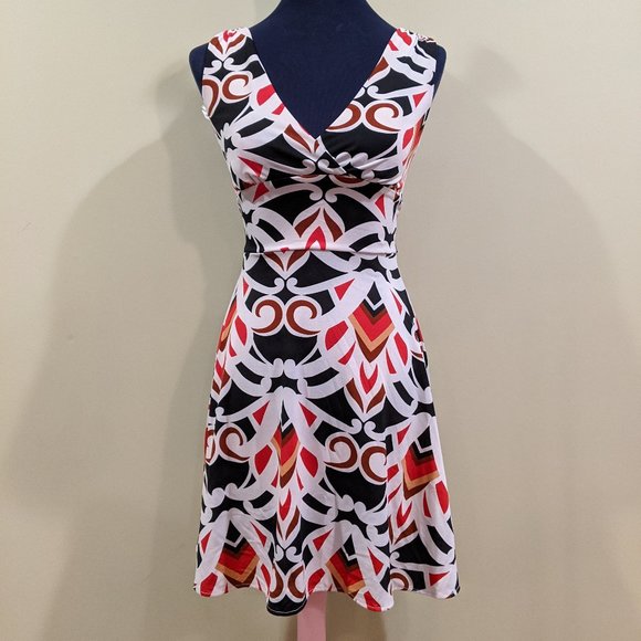 Patterned Dress - Picture 1 of 6